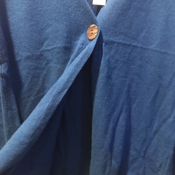 NWT 100% Cashmere Sweater - Baby doll style - Picture 3 of 3